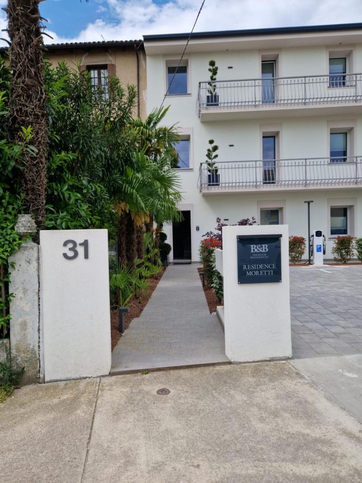 Residence Moretti Piano Terra Удине Екстериор снимка